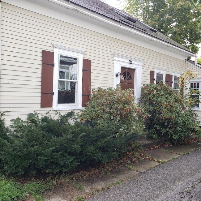Building Photo - 40 4th St