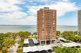 Building Photo - 4015 Bayshore Blvd