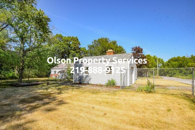 Building Photo - 3988 Fillmore St