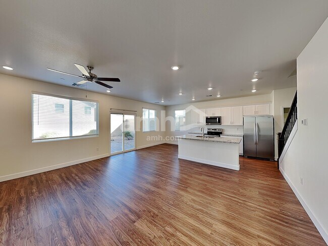 Foto del edificio - 326 Timber Kate Pl