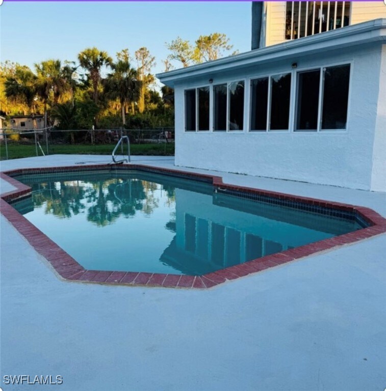 Foto principal - 250 10th St NE