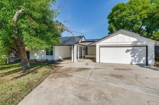 Foto del edificio - 9412 Quail Meadow Dr