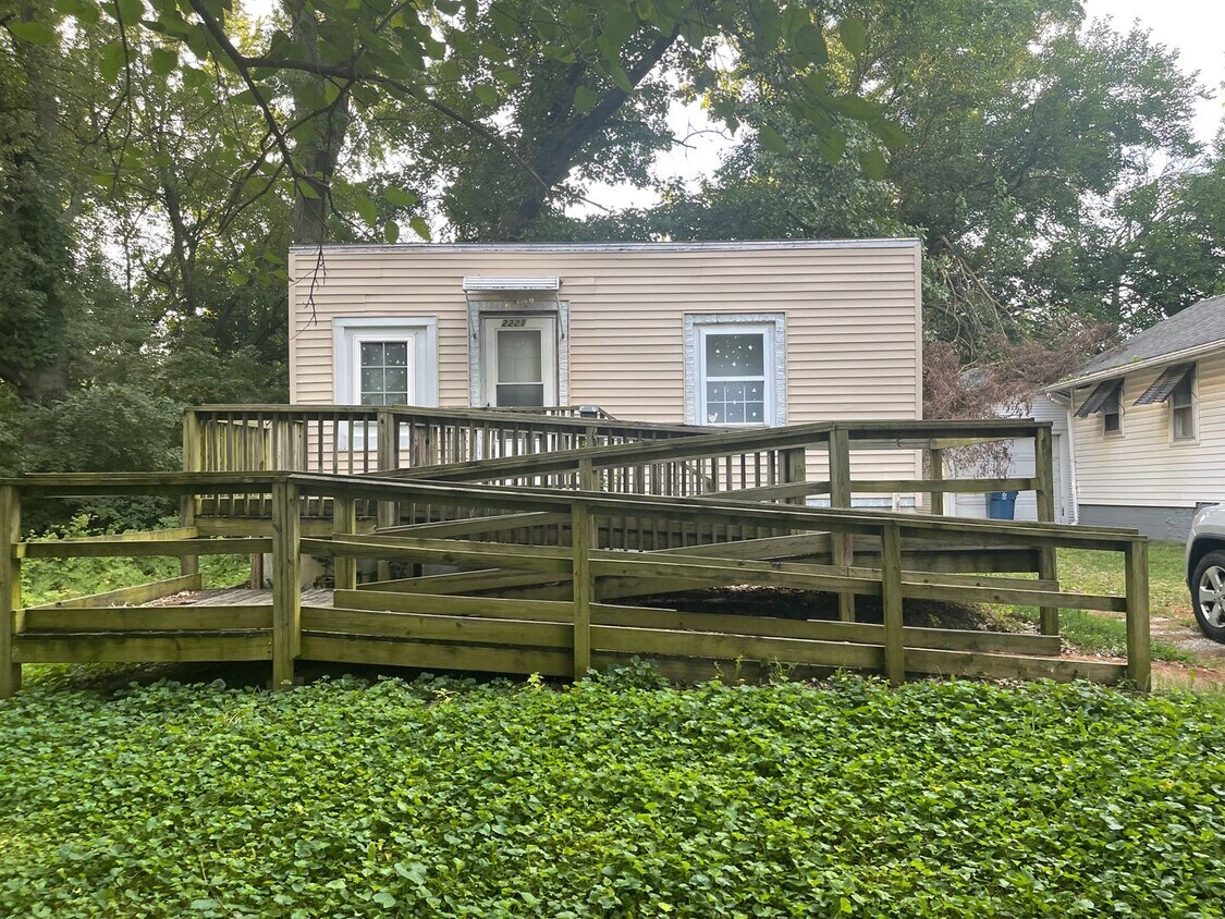 Foto principal - Quaint 1 BR/1 BA near downtown!