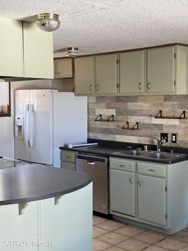 Foto del edificio - 3 br, 2 bath House - 616 Grand Ave