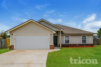 Building Photo - 585 Fallen Timbers Dr