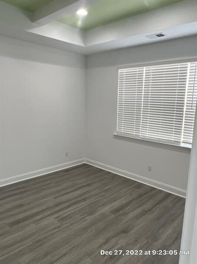 Foto del edificio - 1696 Shoreside Dr