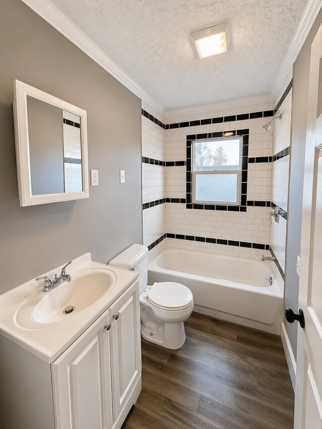 Foto del edificio - Updated 2BR Home with Finished Basement and 2-Car Garage