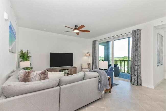 Building Photo - 12140 Wellen Golf St