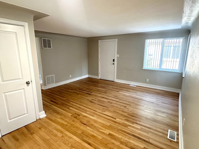 Living Room - Flats at 16th