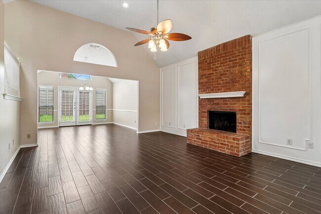 Building Photo - Beautiful Far North Dallas Home! Plano School District!