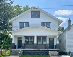 Building Photo - 665-667 Siebert St