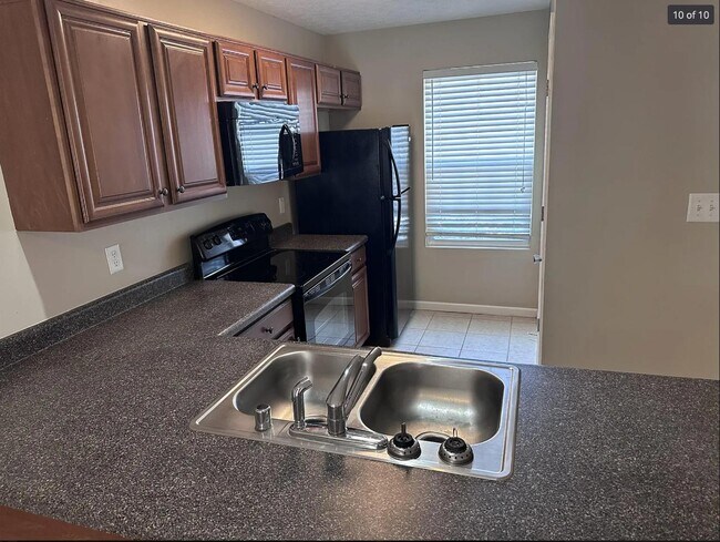 Foto del edificio - 6670 S Wilson Rd