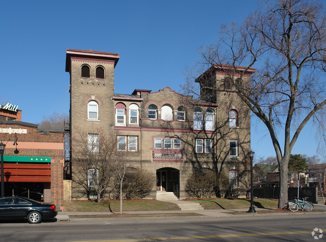 Foto del edificio - 2616-2620 Hennepin Ave