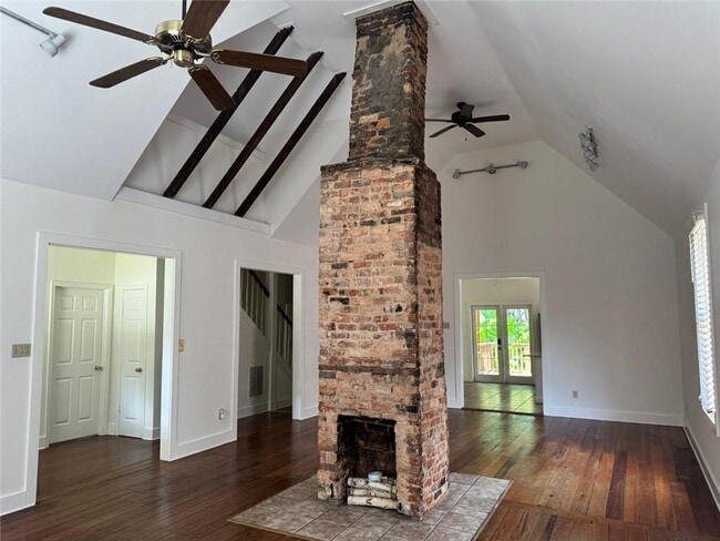 Building Photo - 199 Pearl St SE