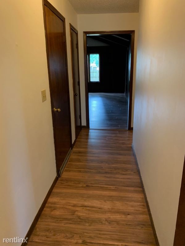 Building Photo - 2 br, 2 bath Apartment - 1530 E. Camino Alto
