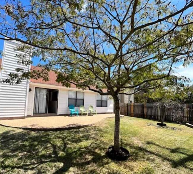 Foto del edificio - 11405 Morning Glory Trail