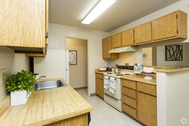 2 Habitaciones - Cocina - Live Oak Apartments