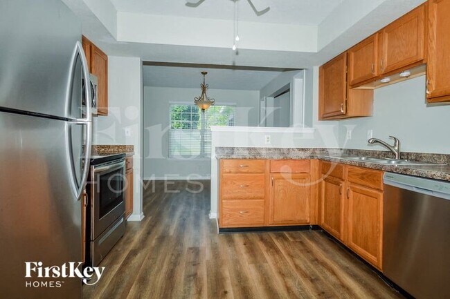 Building Photo - 4824 Ossington Ct