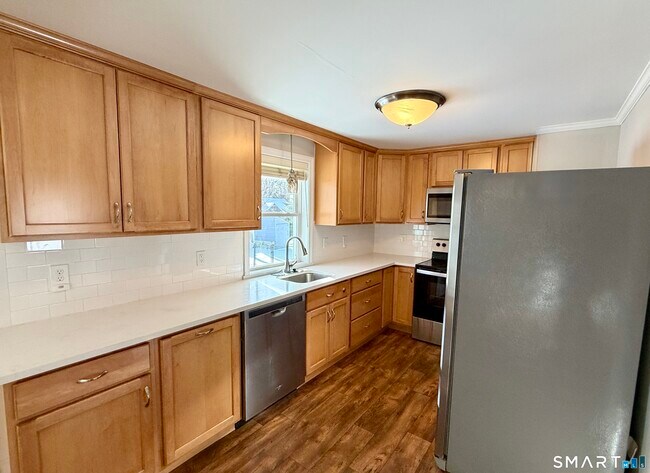 Foto del edificio - 148 Lois St