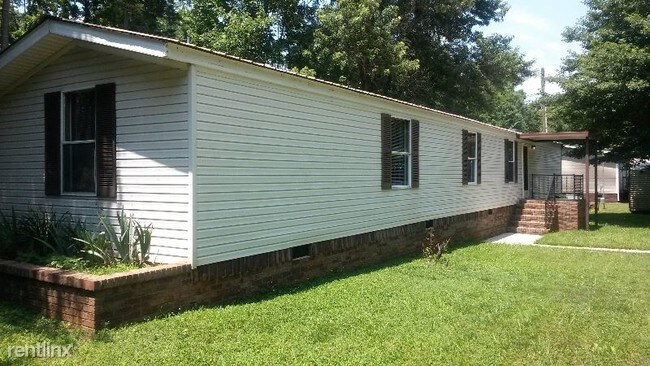 Building Photo - 207 Swearing Creek Rd
