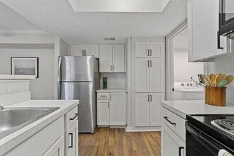 Interior Photo - Lakeside at North Park