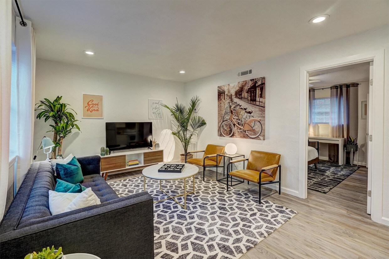 Foto principal - 511 NW 29th St