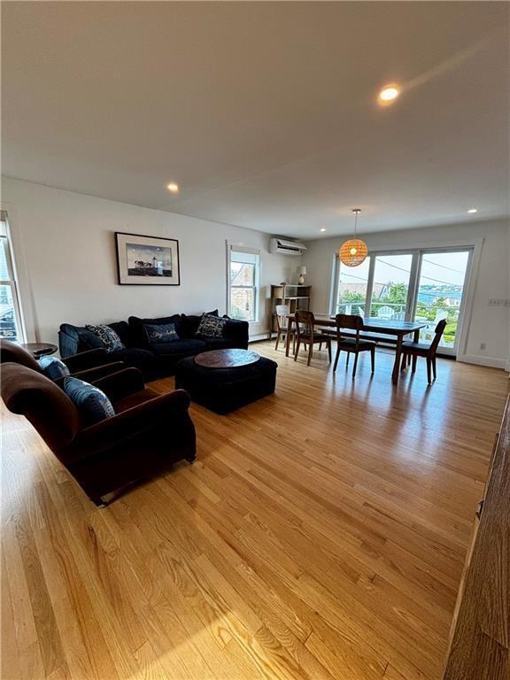 Building Photo - 433 Wolcott Ave