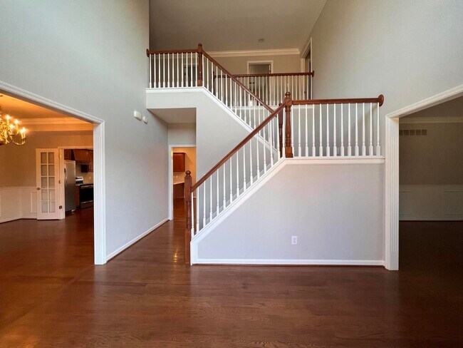 Foto del edificio - 4320 Creek Valley Way