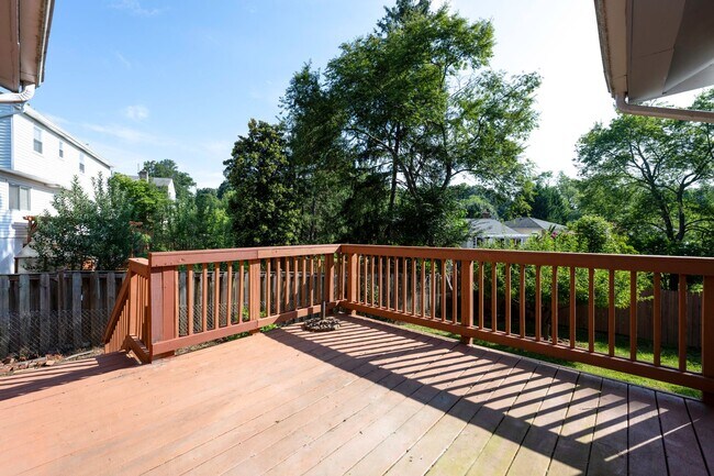 Foto del edificio - Gorgeous 5BR/3FB Bethesda Home - Spacious ...