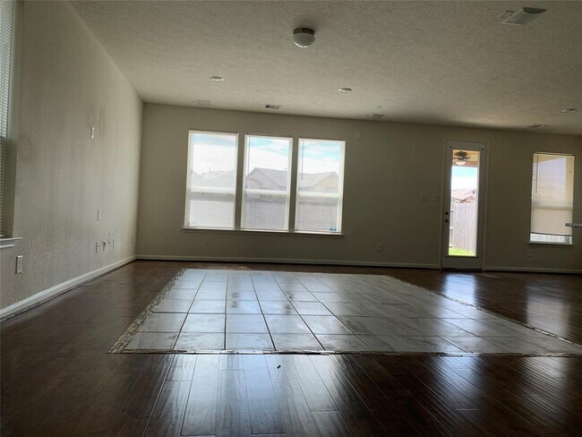 Foto del edificio - 15815 Copper Oak Ln