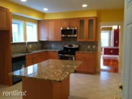 Building Photo - 3 br, 2 bath Apartment - 119 Dexter Ave