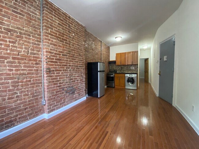 Foto del edificio - 138 W 133rd St