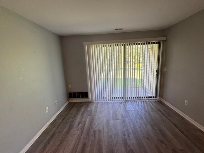 Building Photo - 42542 Lilley Pointe Dr