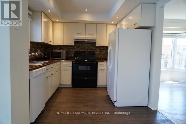 Building Photo - 1165 Glenashton Dr