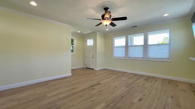 Building Photo - Exceptionally Maintained, Newer, Single Level 3-Bedroom Home with Air Conditioning in Serra Meadows