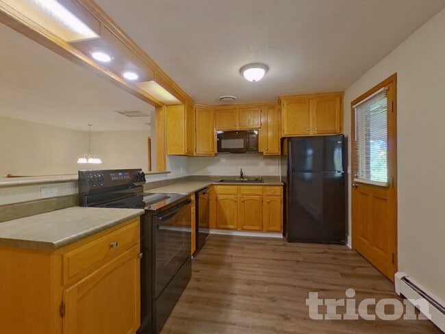 Foto del edificio - 4486 S Utica St