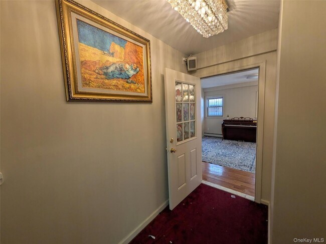Foto del edificio - 50-56 Utopia Parkway Unit