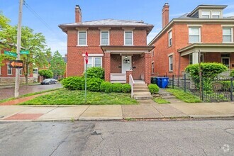Building Photo - 52 E Gates St