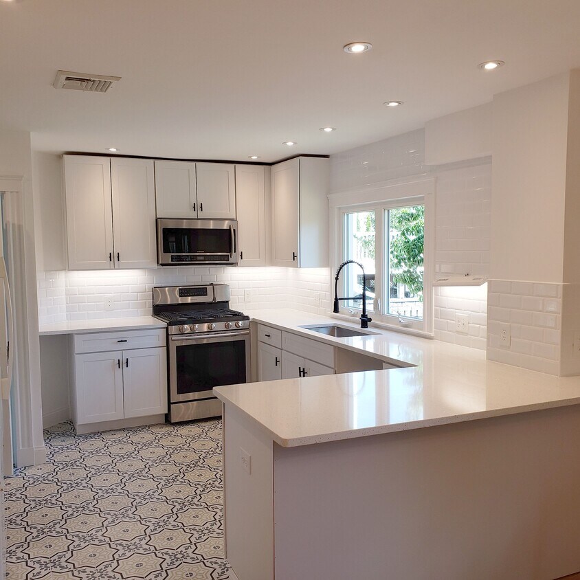 Foto principal - 300 Granite Ave