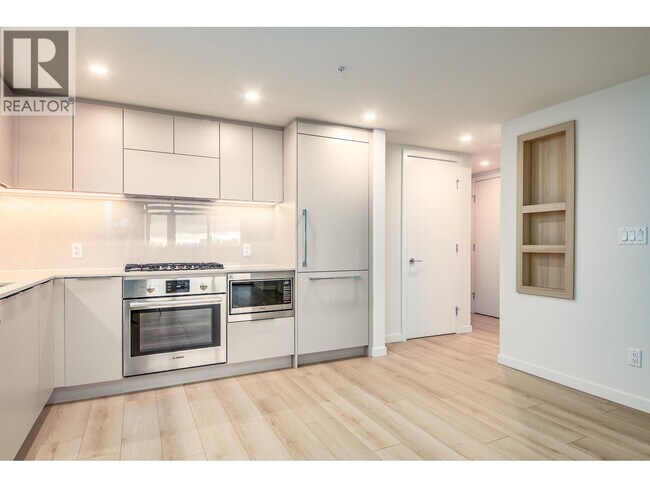 Building Photo - 311 Alderson Ave