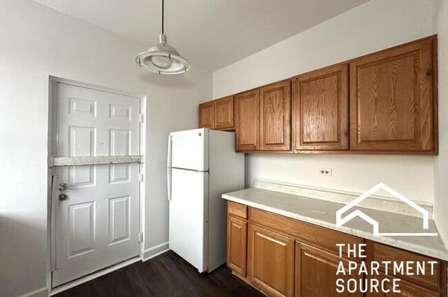 Foto del edificio - 3627 W Dickens Ave