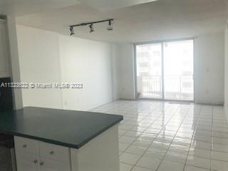 Building Photo - 345 Ocean Dr