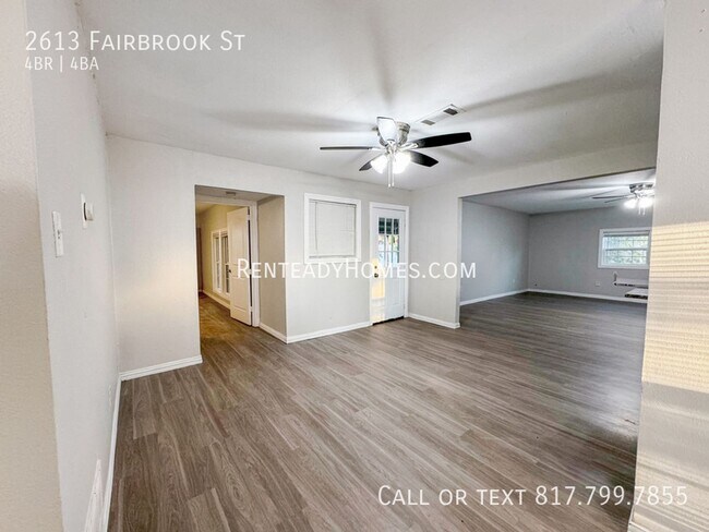 Building Photo - 2613 Fairbrook St