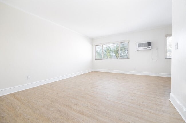 Building Photo - 4560 60th St