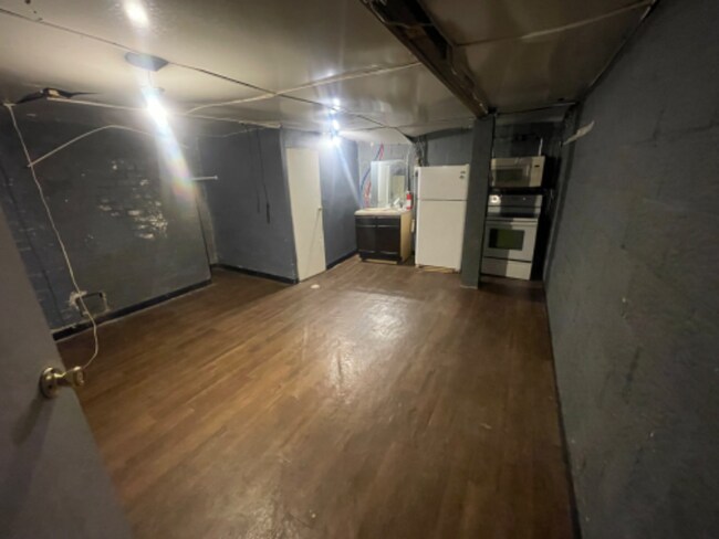 Foto del edificio - 1532 Woodland Ave NW