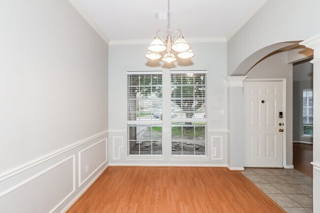 Foto del edificio - 607 Loggers Chase Ct