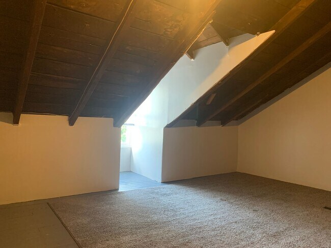 Foto del edificio - Available Now! Cozy 1-2 bedroom house with...