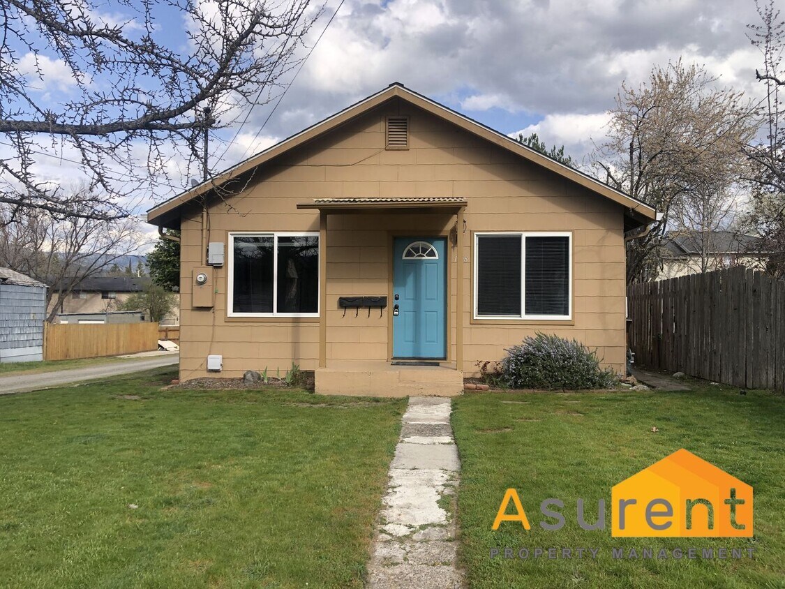 128 S Mountain Ave, Ashland, OR 97520 Townhome Rentals in Ashland OR