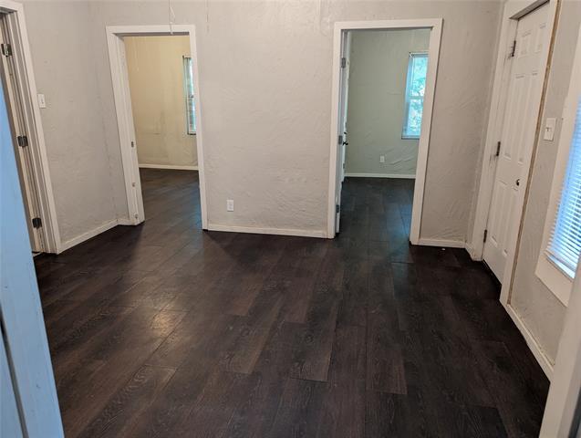 Building Photo - 710 S Scullin Ave