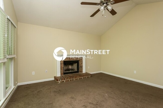 Foto del edificio - 3 Bedroom Pet-Friendly Home in Douglasvill...